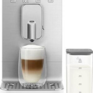 Smeg Kaffeevollautomat BCC13WHMEU inkl. Milchbehälter - Personalisierter Kaffeegenuss auf Knopfdruck